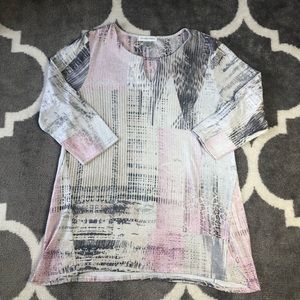 Christopher Banks Shirt Medium Key Hole 3/4 Sleeve Iridescent Animal Print